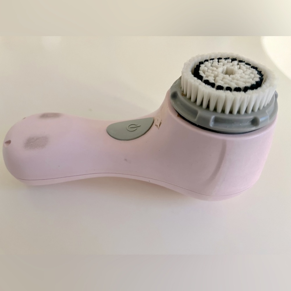Clarisonic facial brush